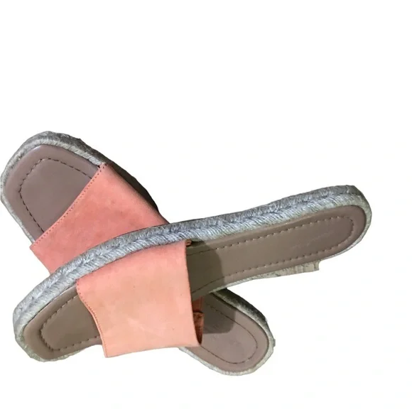 Universal Thread Sandals - Picture 4 of 6